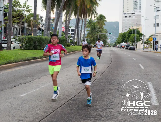 Participantes corriendo HGC Fit Fest foto 2